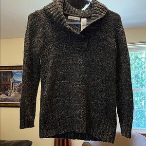 Liz Claiborne Charcoal Knit Sweater